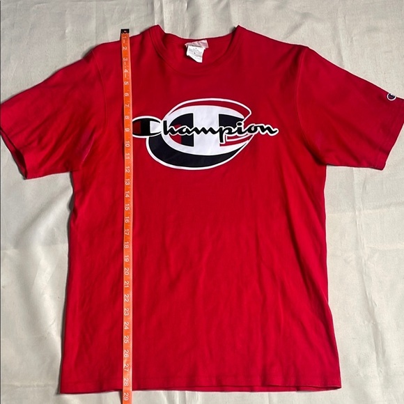 Vintage Champion Red T-Shirt with Original C logo - Picture 10 of 10